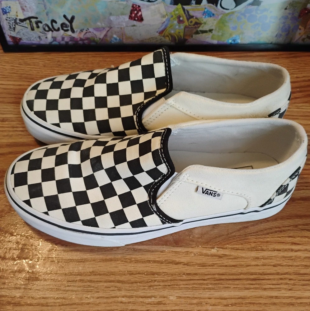 Vans black and white checkered